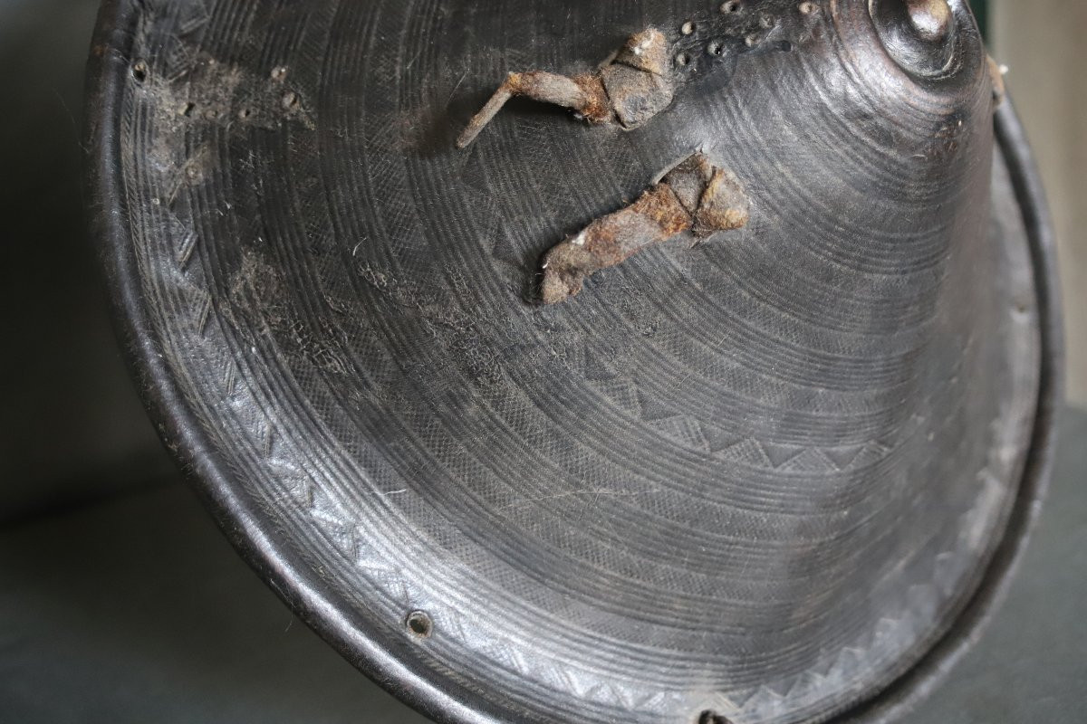 Thick Animal Skin Shield - Abyssinia, 19th-early 20th Century-photo-1