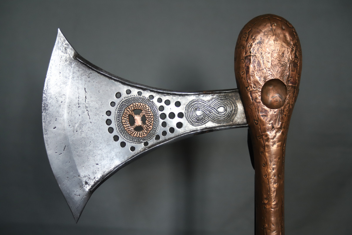 Prestige Axe In Wrought Iron And Copper - Songye, Drc, Zaire, Early 20th Century