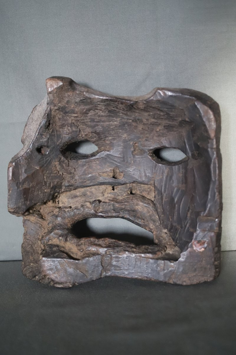 Anthropomorphic Mask With Angry Or Grimacing Face - Nepal, 19th-early 20th Century-photo-1