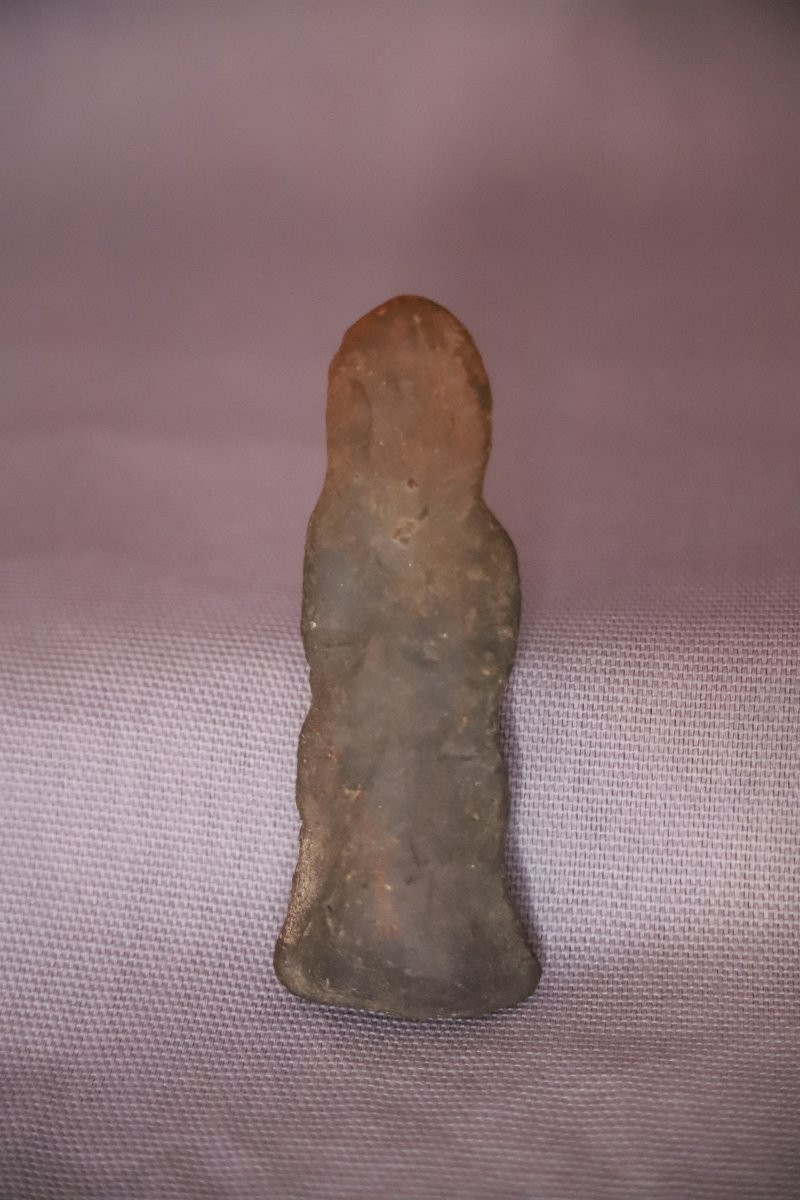 Personnage masculin en terre cuite - Inde, région de Mathura, 1er-3ème siècle après J.C.-photo-3