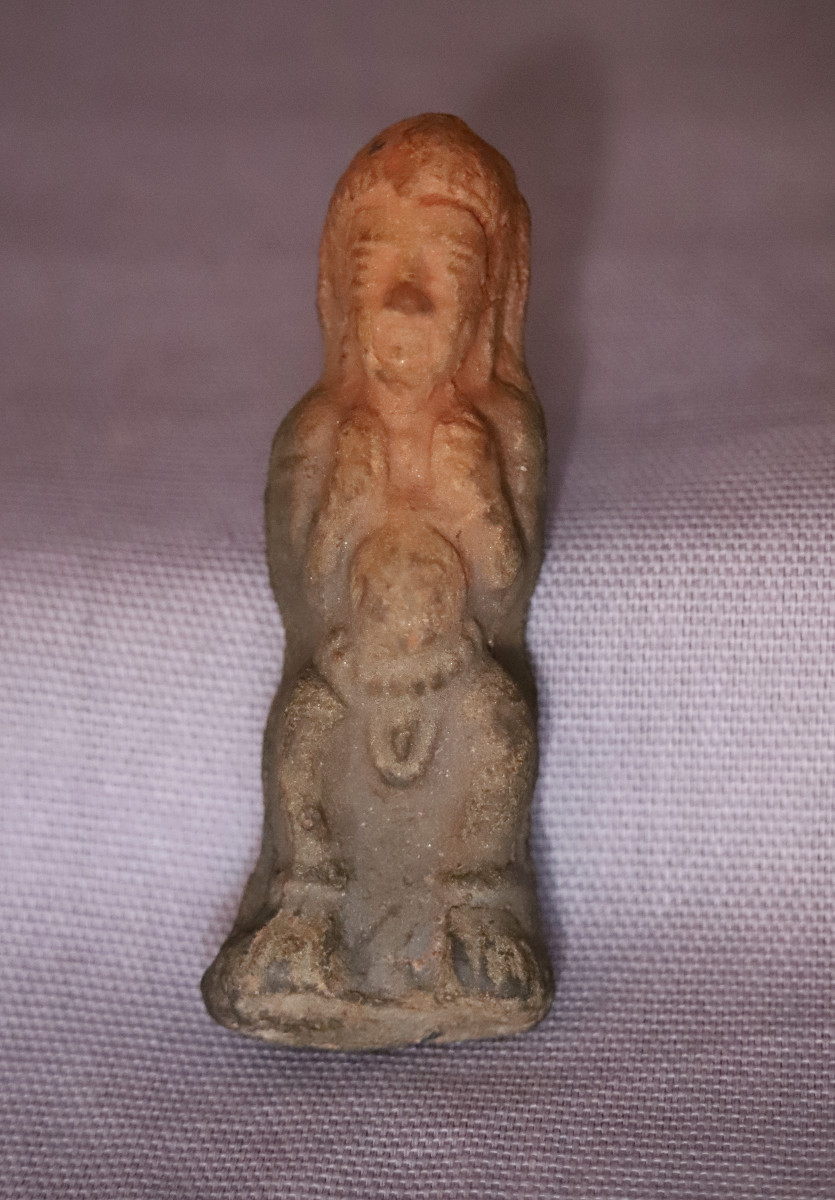 Personnage masculin en terre cuite - Inde, région de Mathura, 1er-3ème siècle après J.C.