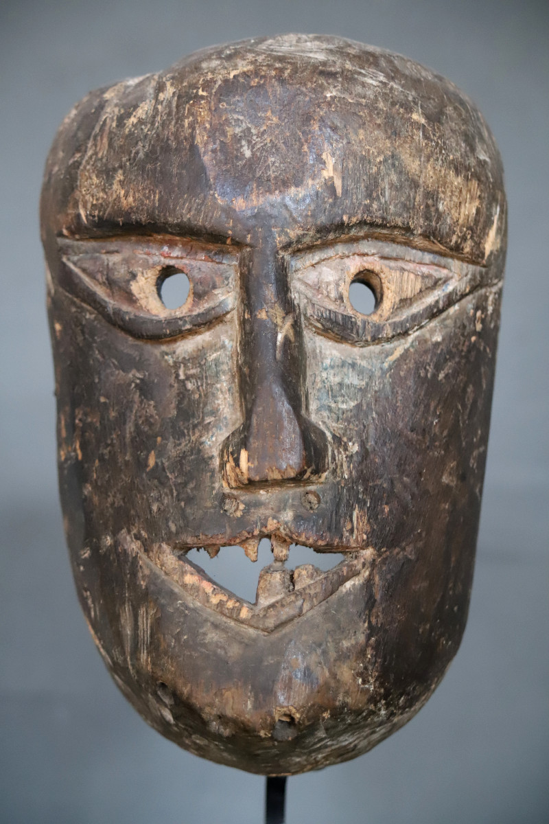 Anthropomorphic Mask With A Toothless Smile - Himalayas, Nepal, Middle Hills 