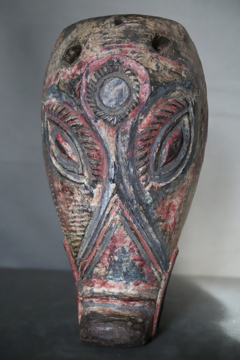 Masque de cervidé - Himalaya, Népal, région du Terraï 