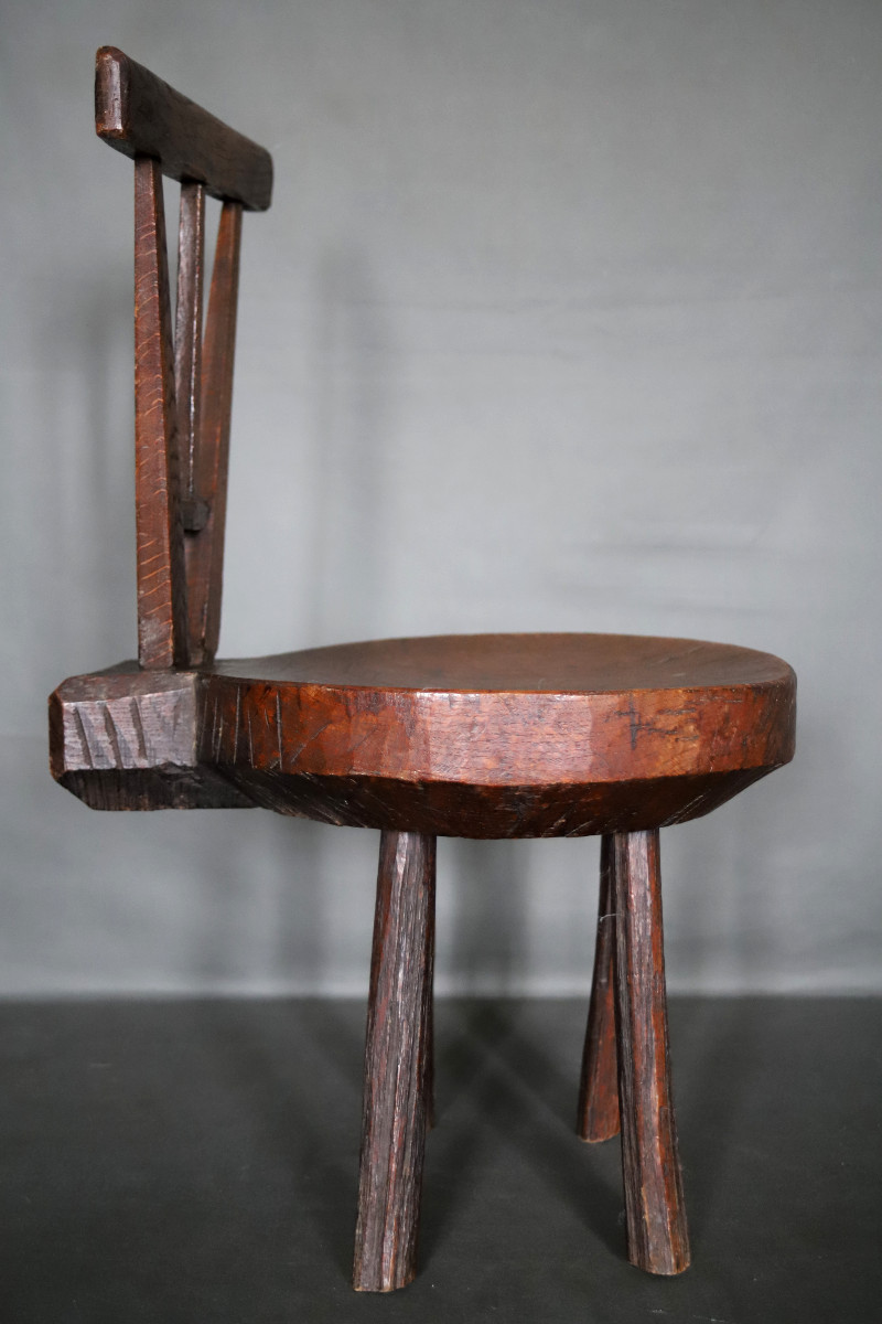 Art populaire Basque - Chaise à traire, début 20ème siècle ou antérieur