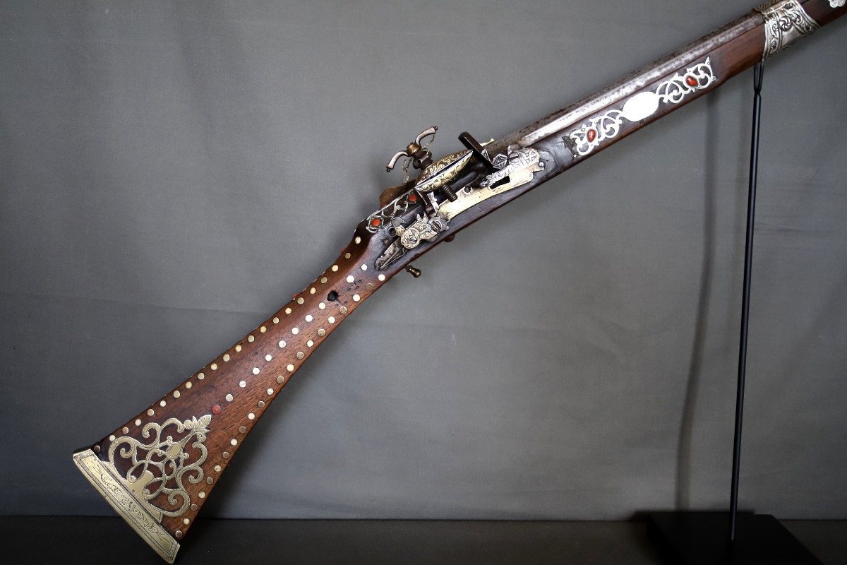 1837, prise de Constantine - Fusil à silex Algérien moukhala
