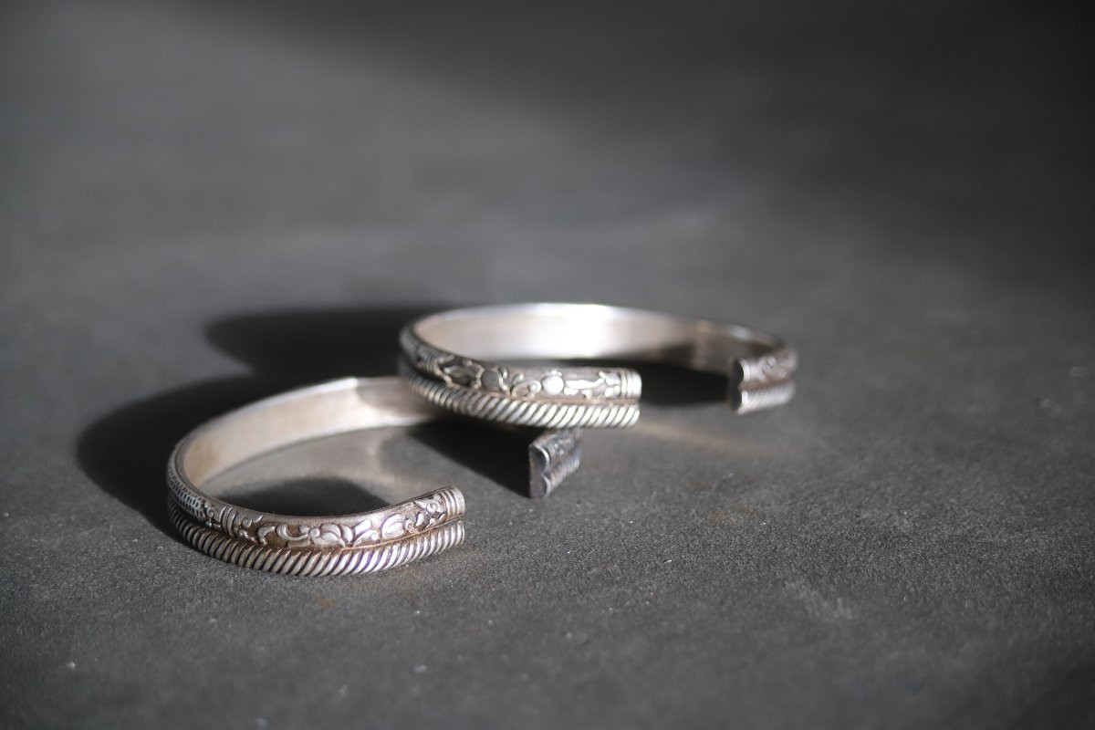 Two Antique Chinese Silver Bracelets - China, Probably 1st Half Of The 20th Century-photo-3