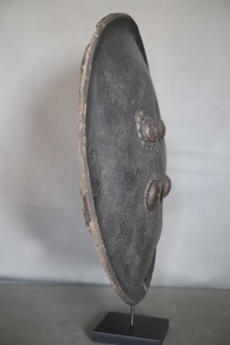 A Large Indo-persian Shield Called Dhal - North India Or Himalayan Regions, 19th Century-photo-3