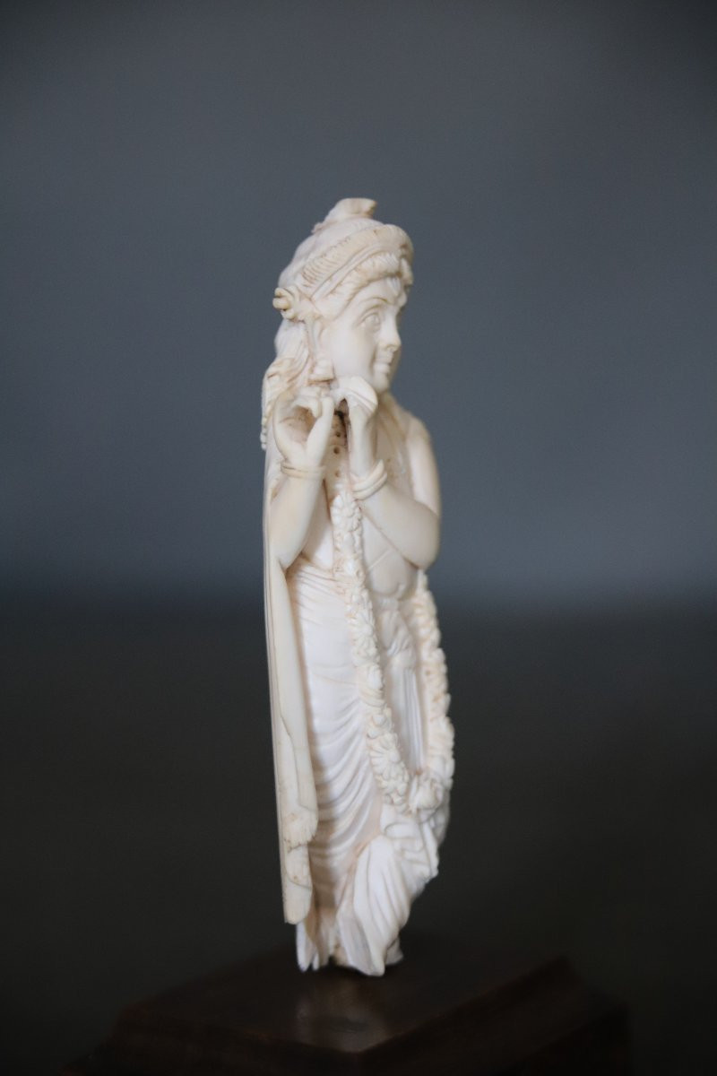Small Ivory Figurine Of Krishna Venugopala - India, Late 19th Century-photo-4