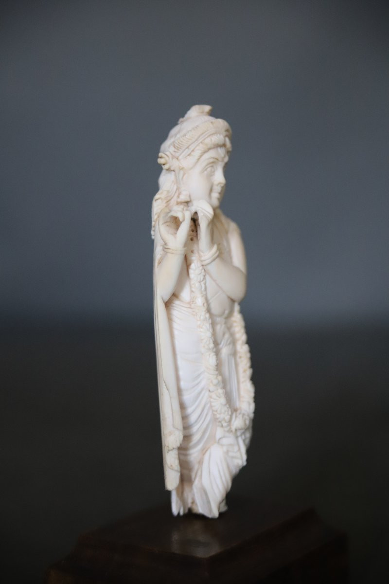 Small Ivory Figurine Of Krishna Venugopala - India, Late 19th Century-photo-1