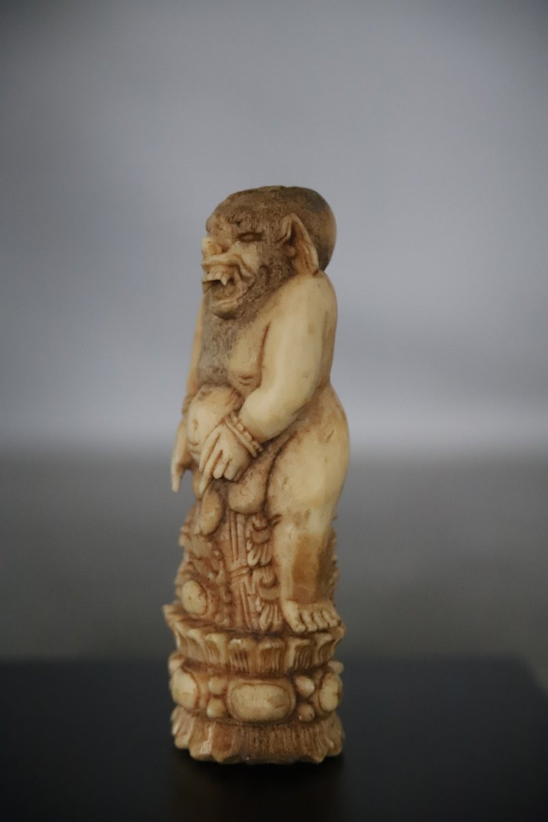 Carved Bone Kris (dagger) Handle Depicting A Demon - Indonesia, 19th Century-photo-1