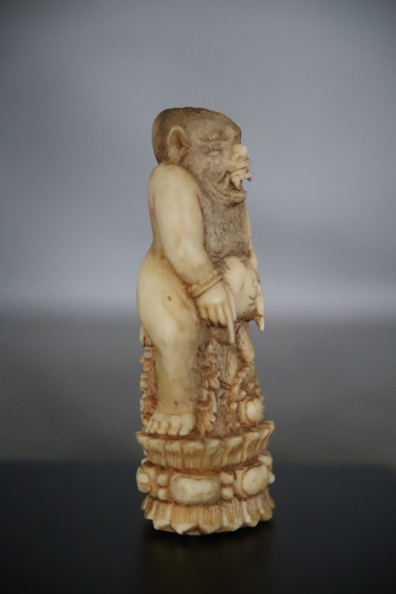 Carved Bone Kris (dagger) Handle Depicting A Demon - Indonesia, 19th Century-photo-2