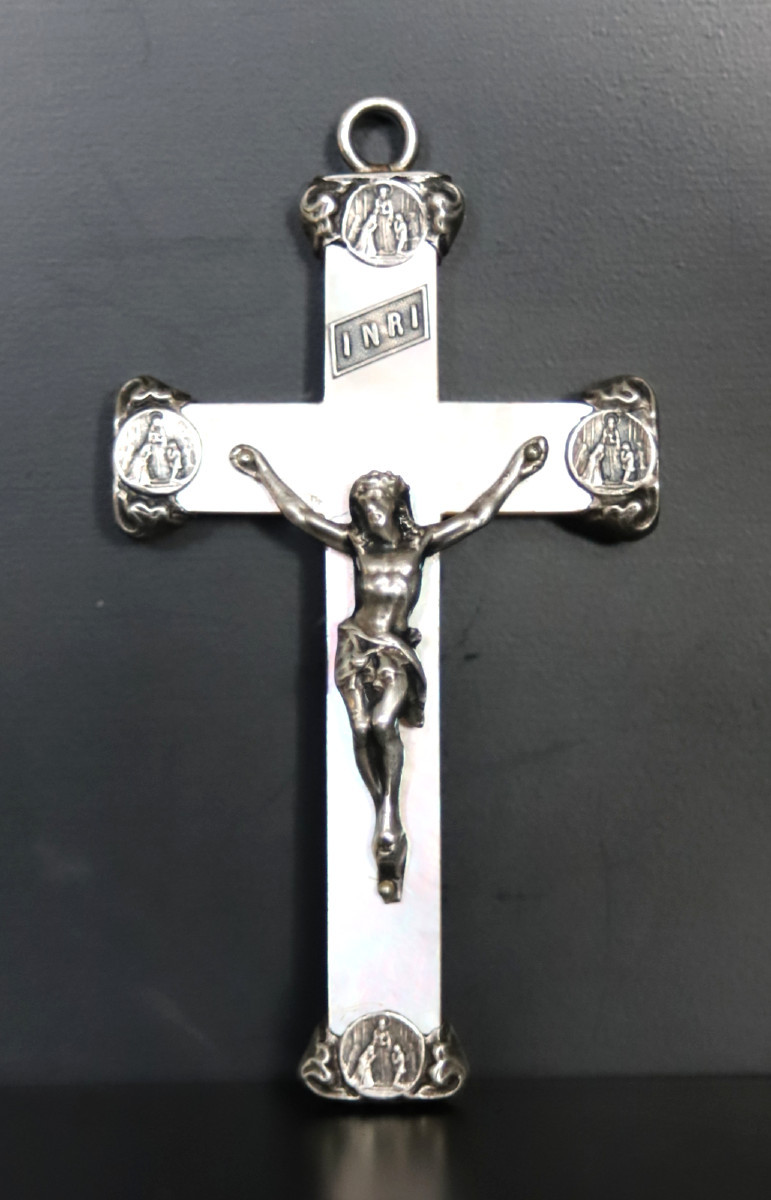 Mother-of-pearl And Silver Pendant Cross - France, Dated 1907