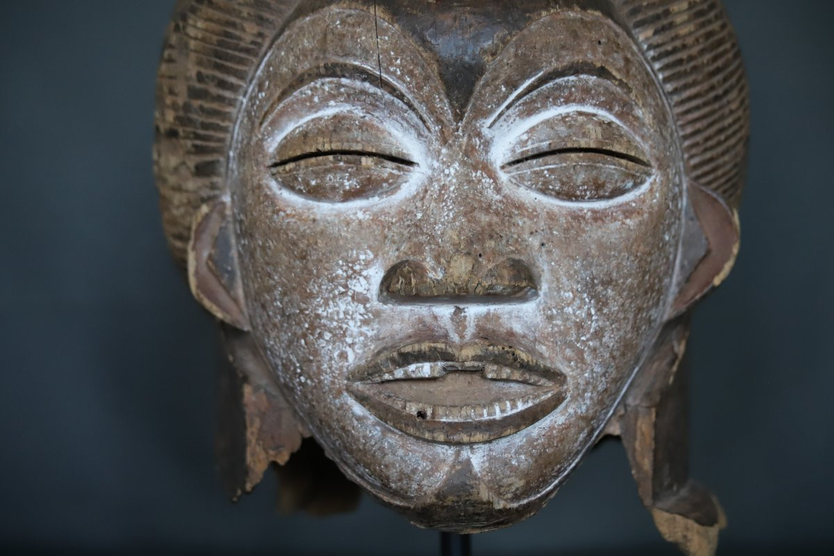 Okuyi Helmet Mask - Gabon, Punu People, First Half Of The 20th Century Or Earlier-photo-1