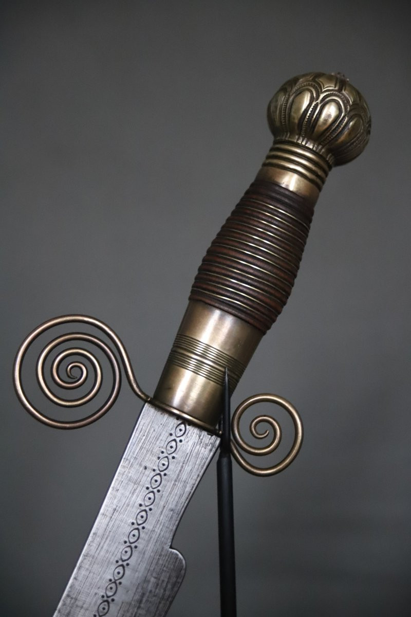 Sabre de prestige dit Hwi - Bénin, culture Fon, 2nde moitié 19ème début 20ème siècle-photo-2