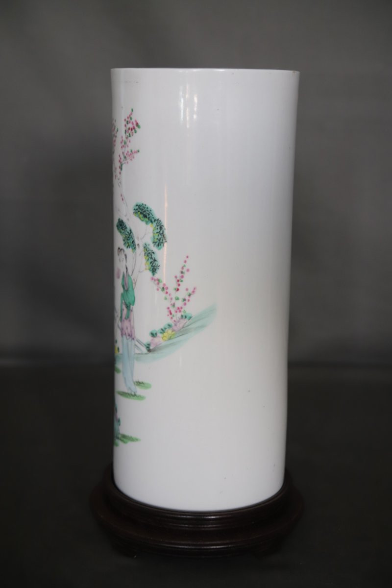 Chinese Porcelain Scroll Vase - China, Circa 1900-photo-2