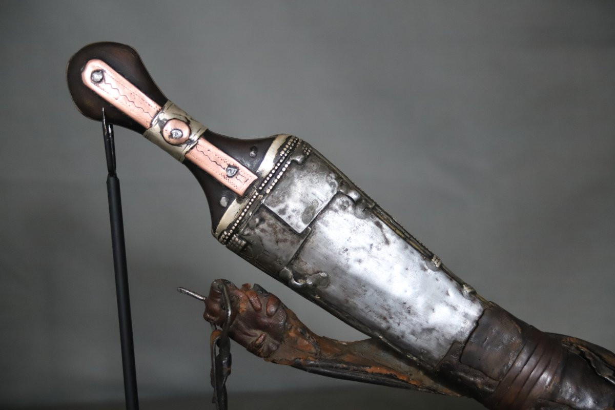 Une dague jambiya Arabe - Péninsule Arabique, Arabie Saoudite ou Yemen,19ème début 20ème siècle-photo-4