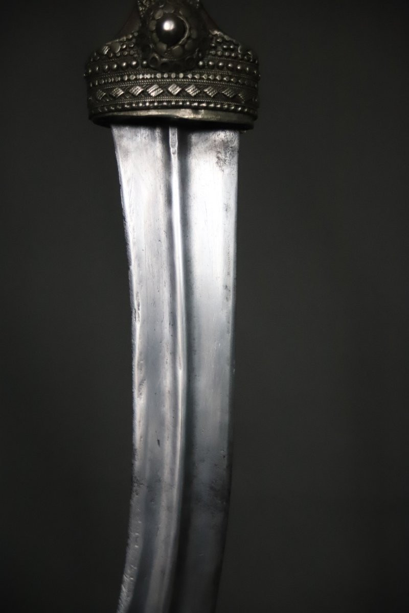 Une dague jambiya Arabe - Péninsule Arabique, Arabie Saoudite ou Yemen,19ème début 20ème siècle-photo-4