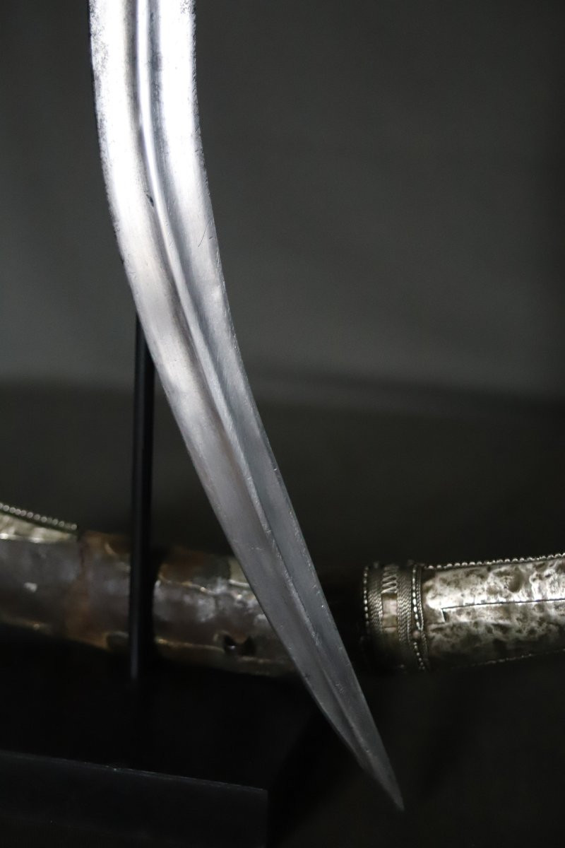 Une dague jambiya Arabe - Péninsule Arabique, Arabie Saoudite ou Yemen,19ème début 20ème siècle-photo-8