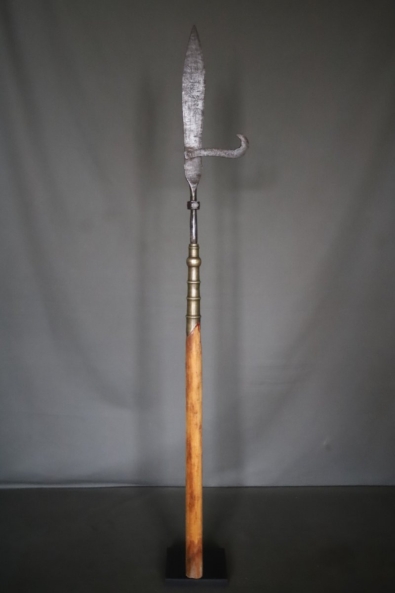 Vietnamese Spearhead With Movable Hook - Indochina, Vietnam, Early 20th Century Or Earlier-photo-2