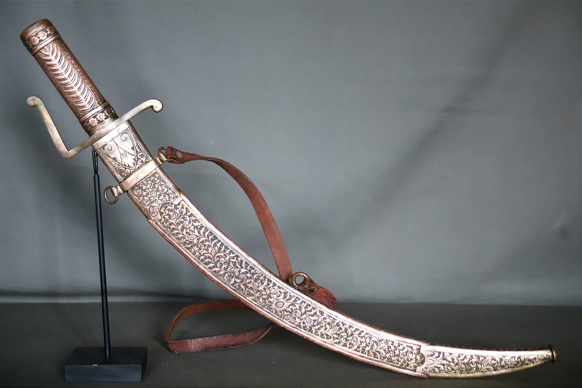 Sabre dans le goût oriental tout en cuivre argenté - 19ème siècle