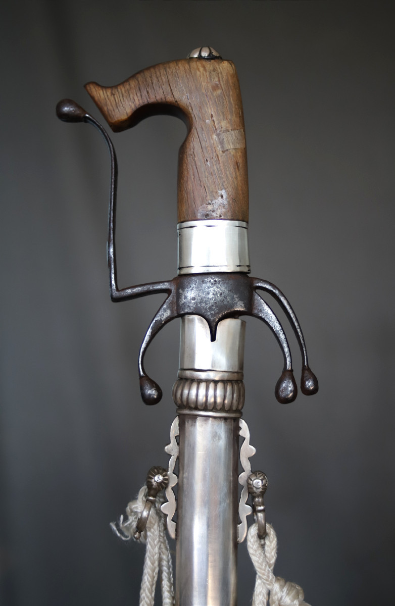 Sabre nimcha fourreau argent 800/1000 - Maroc, 19ème 1ère moitié 20ème siècle