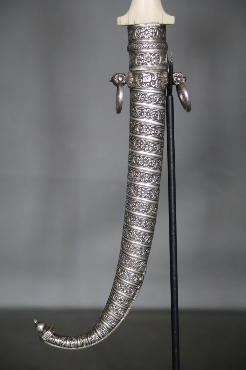 Dague Marocaine dite koumya, en argent et ivoire - Maroc, début 20ème siècle-photo-1
