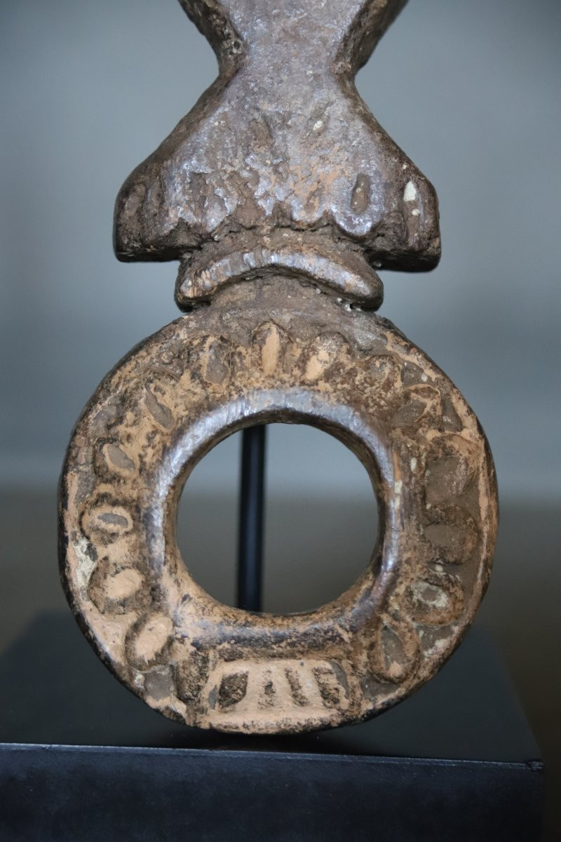 A Carved Wooden Churn Guide - Himalayan Regions, Probably Nepal-photo-2