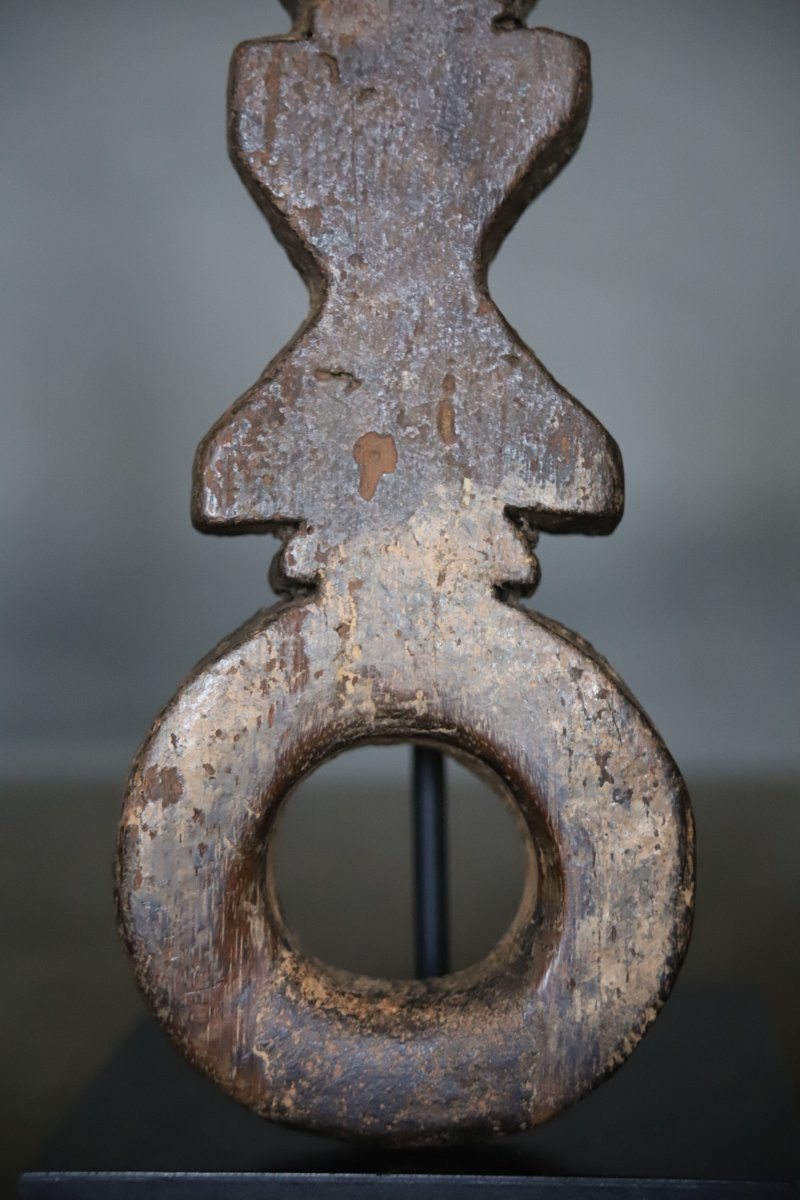 A Carved Wooden Churn Guide - Himalayan Regions, Probably Nepal-photo-1