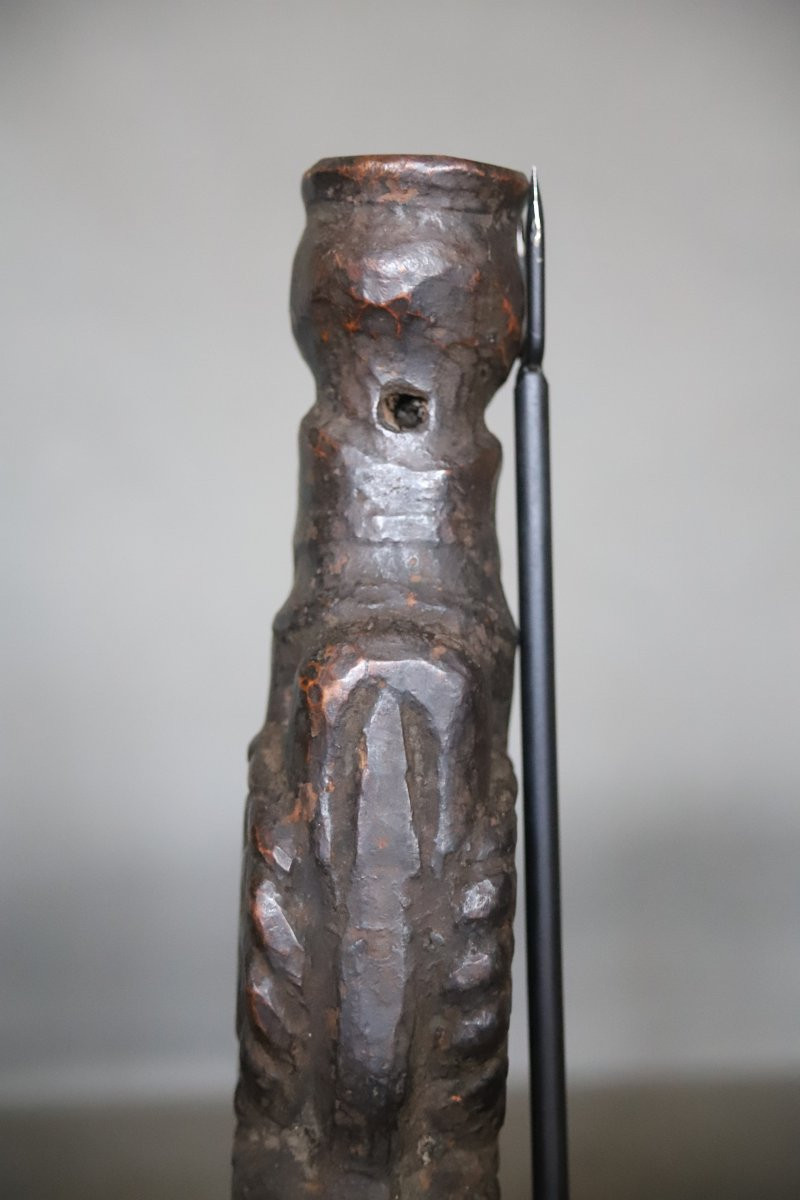 Un guide baratte en bois sculpté - Régions Himalayennes, probablement Népal-photo-5