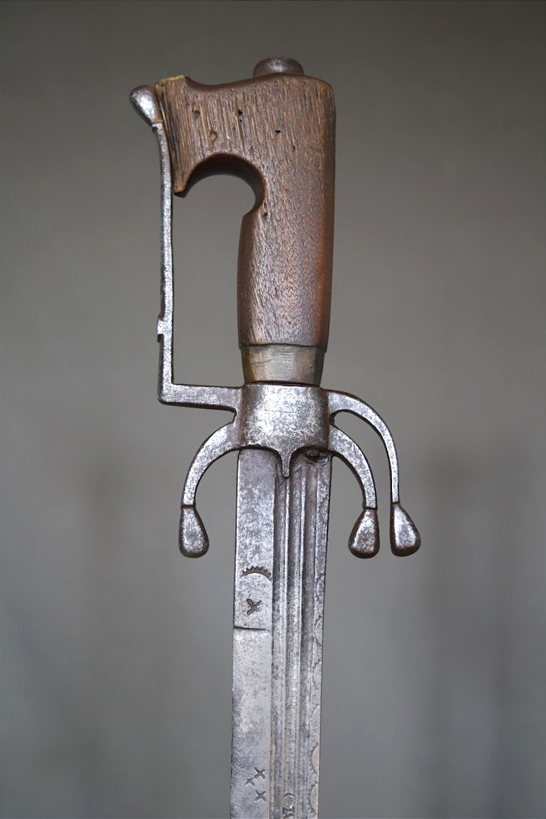 Moroccan Nimcha Sword With Strong European Blade - Morocco, 17th Century