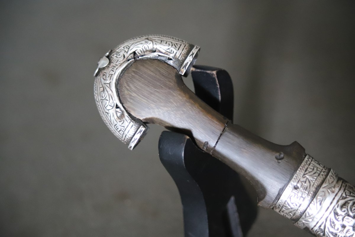 Moroccan Child's Koumya Ring, Silver And Blond Horn - Morocco, 1894-95-photo-4