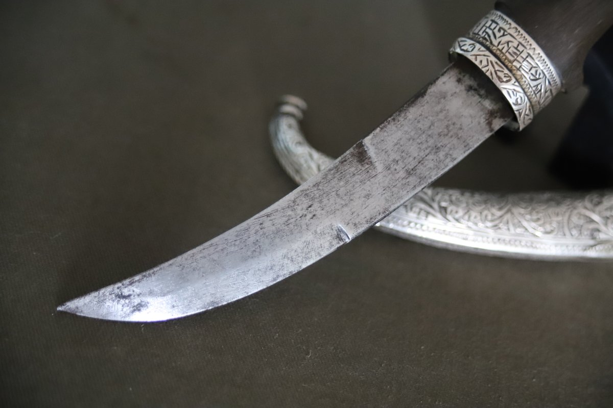 Moroccan Child's Koumya Ring, Silver And Blond Horn - Morocco, 1894-95-photo-7