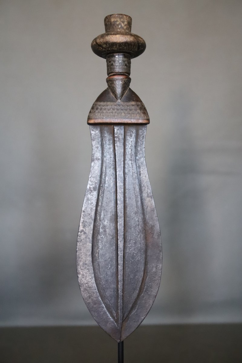 Short Sword Known As An -photo-2