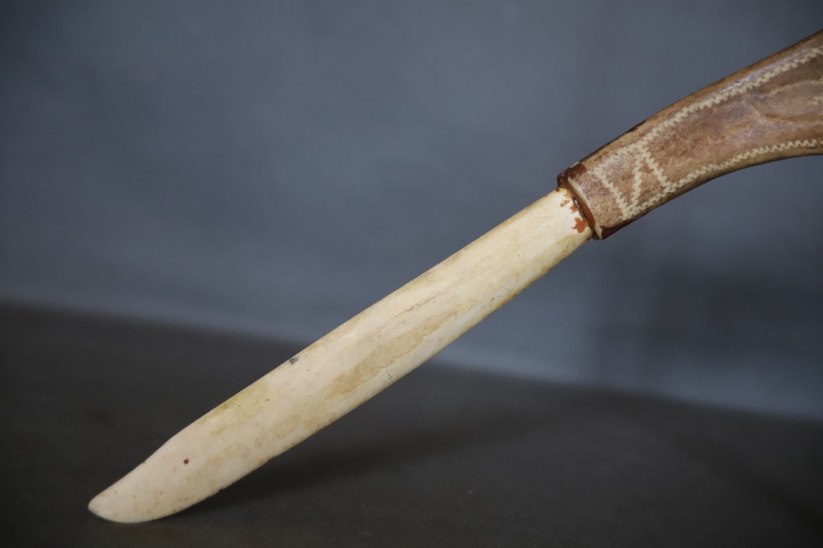 Couteau traditionnel Sami en os et bois de renne - Scandinavie, 20ème siècle   -photo-3