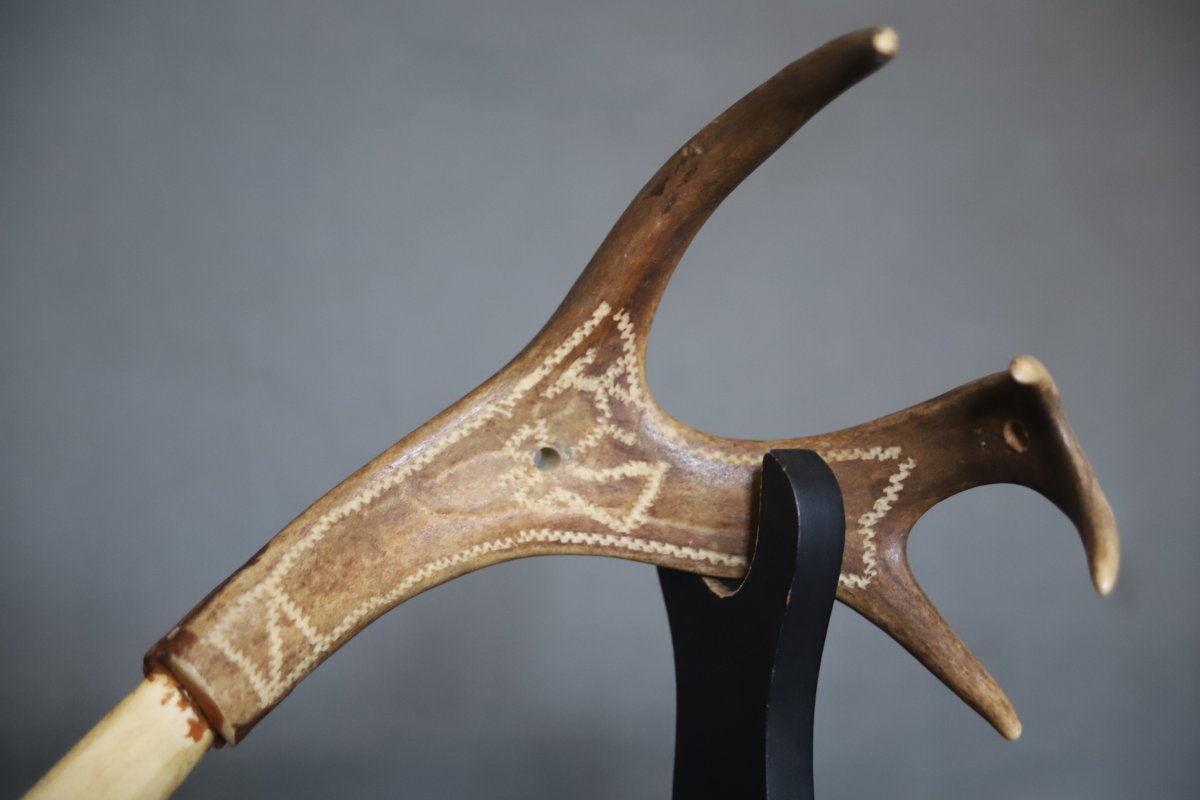 Couteau traditionnel Sami en os et bois de renne - Scandinavie, 20ème siècle   -photo-4