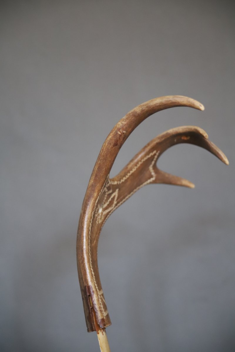 Couteau traditionnel Sami en os et bois de renne - Scandinavie, 20ème siècle   -photo-3