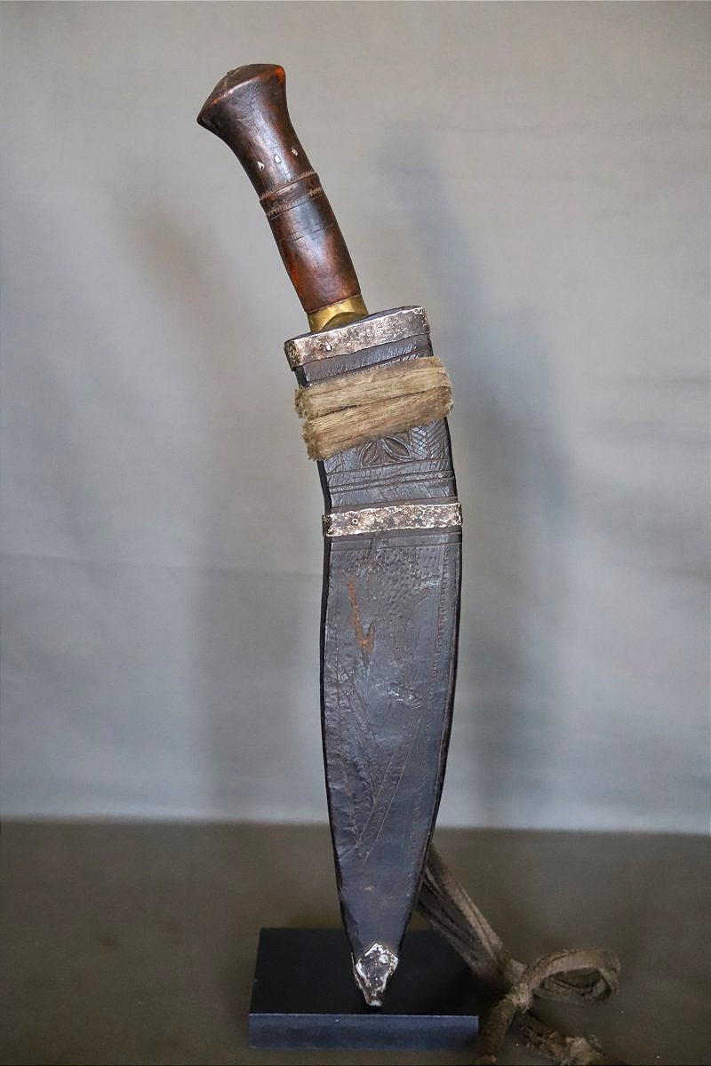Nepalese Knife Known As A Kukuri (kukri, Khukri) - Nepal, Mid-20th Century 