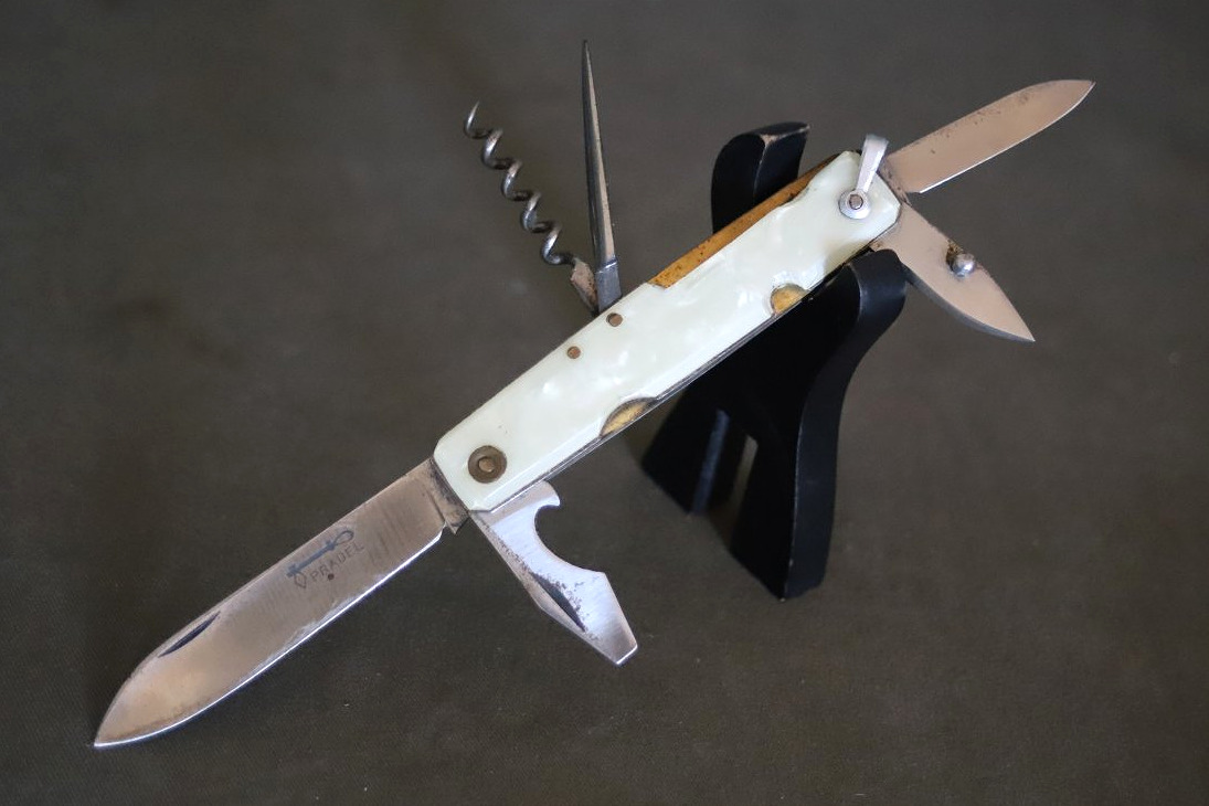 Ancien couteau pliant multifonction Pradel - France, Années 50-60    