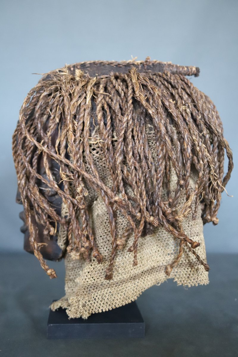 Ancien masque féminin Tchokwé - Angola, milieu 20ème siècle ou antérieur-photo-4