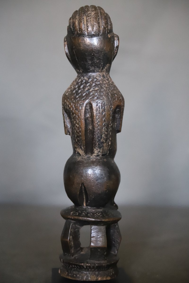 Striking African Statuette—africa, Nigeria?-photo-1