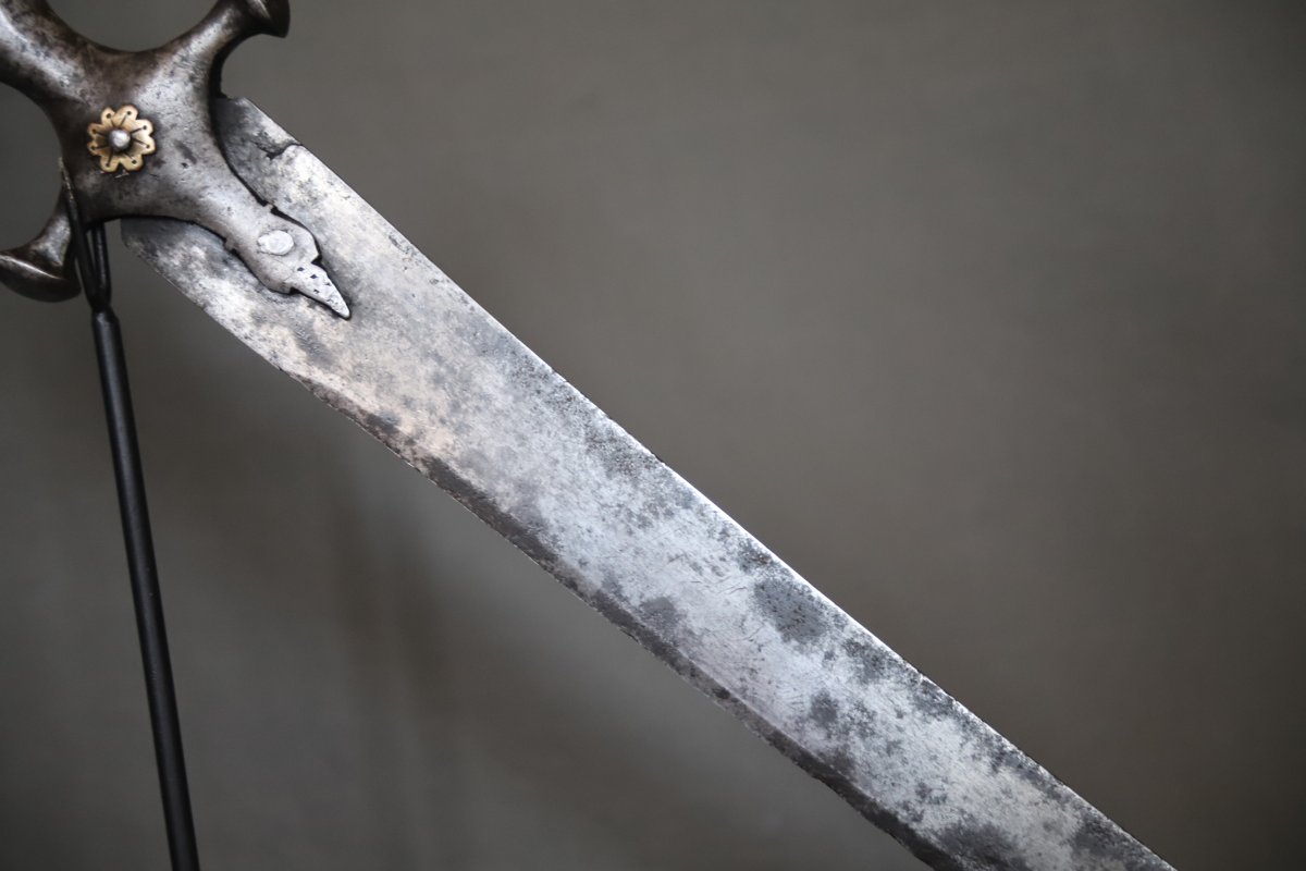 Un sabre Indien dit talwar - Inde, 18-19ème siècle-photo-2