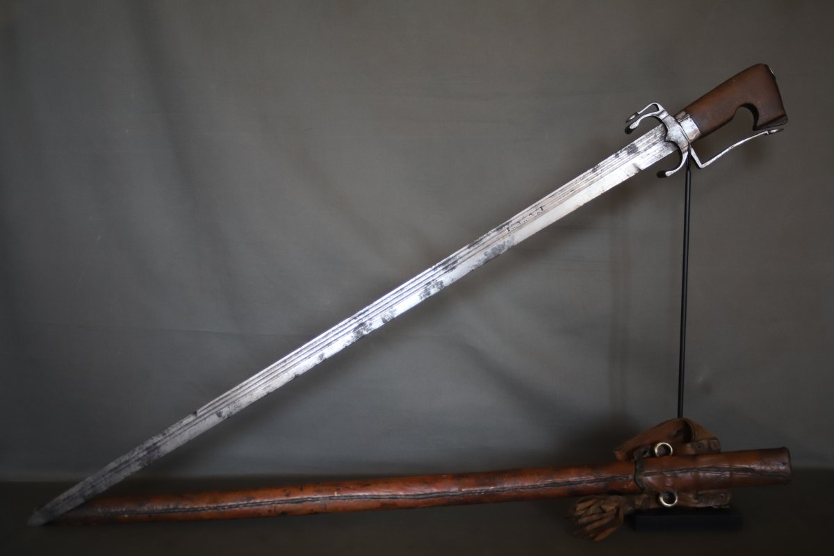 European-style Nimcha Saber With A Thick Blade—north Africa, Morocco Or Algeria, 17th–19th Century-photo-1