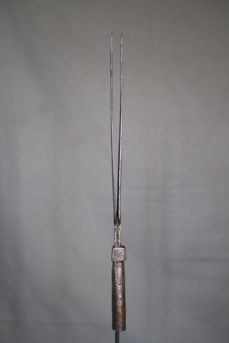 Double-pointed Spearhead - Congo, Collected Around 1910-photo-2