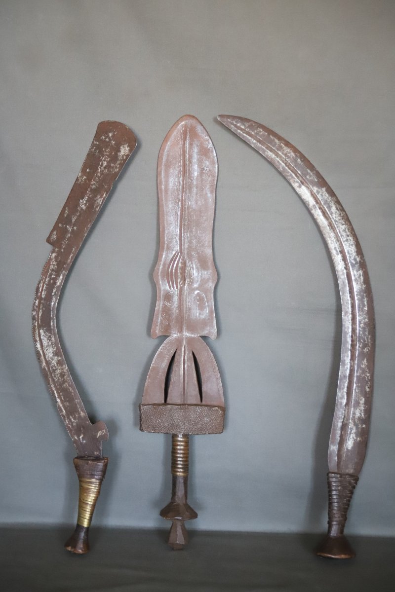 Three African Bladed Weapons—congo (drc), First Half Of The 20th Century-photo-2