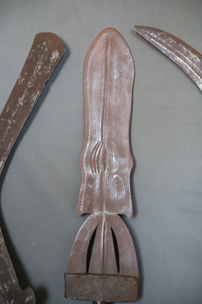 Three African Bladed Weapons—congo (drc), First Half Of The 20th Century-photo-2