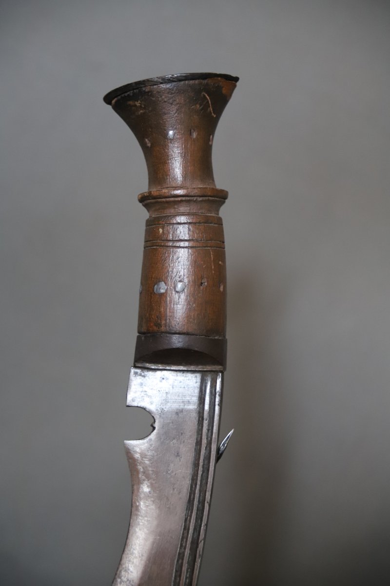 Couteau Népalais dit kukri de type militaire- Népal, fin 19ème 1ère moitié 20ème siècle-photo-1