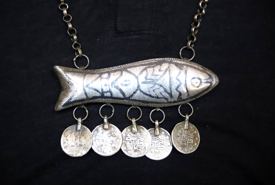 Un rare collier Lévantin en argent Niellé - Palestine ou Jordanie, fin 19ème début 20ème siècle