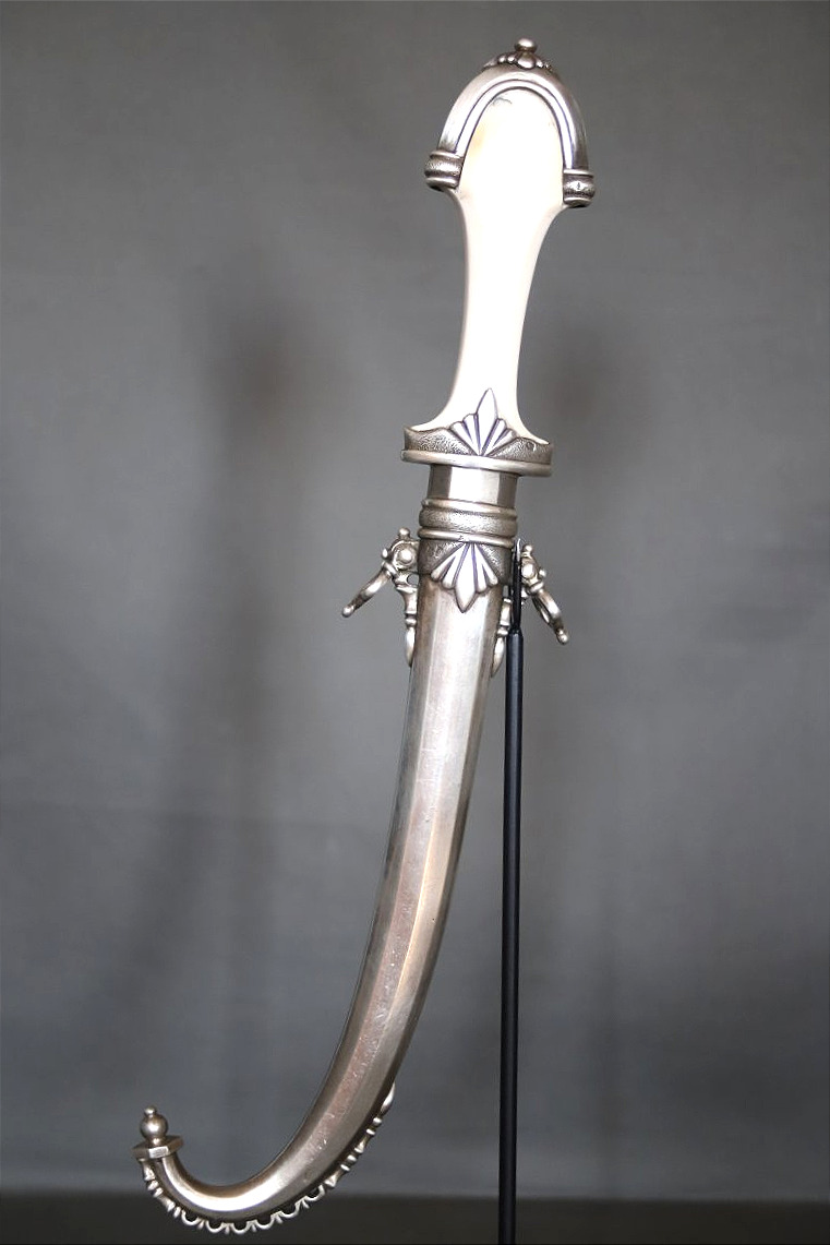 Dague Marocaine dite koumya, en argent et ivoire - Maroc, circa 1940
