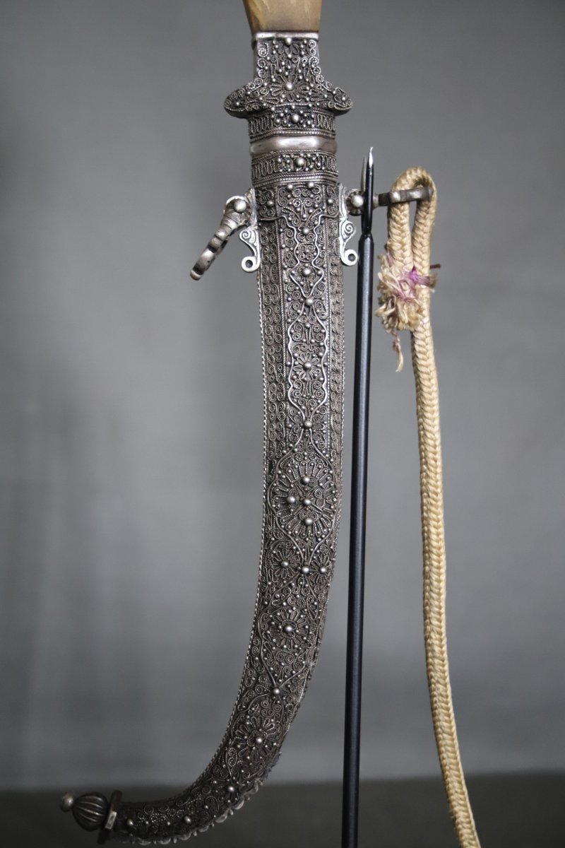 Moroccan Dagger Known As A "koumya," Silver And Light-colored Horn - Morocco, Late 19th To Early 20th Century-photo-4