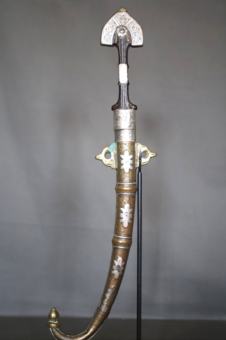 Dague Marocaine Dite Koumya - Maroc, tribu des Mesfioua, 19ème siècle